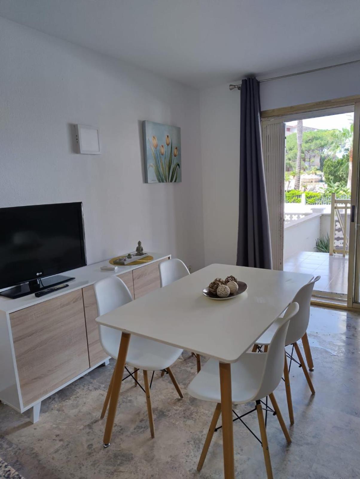 살루 Cala Dorada 아파트 외부 사진